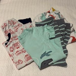 Set of 3 carters 5T pajamas